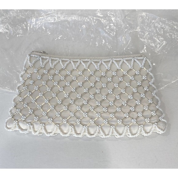 Jay Dee Handbags - Vintage Jay Dee Handmade Hong Kong Beaded Clutch Bag White Silver